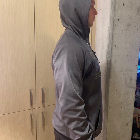 Columbia Hooded Sweatshirt - Picture 4 of 5